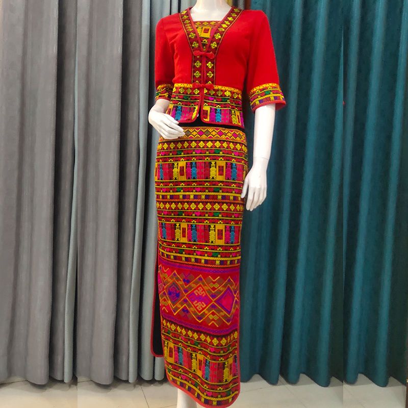 Ethnic Dress Fashion Show - Trajes de Minorias Étnicas: Vestidos Tradicionais